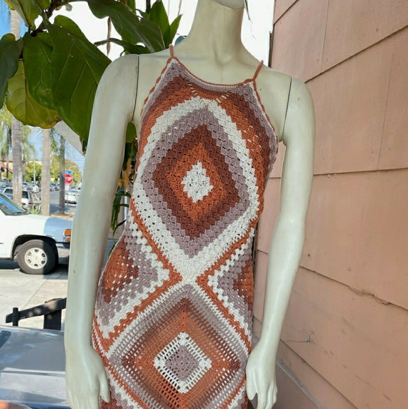 Chasing Unicorns Peacekeeper Crochet Midi - Picture 3 of 4